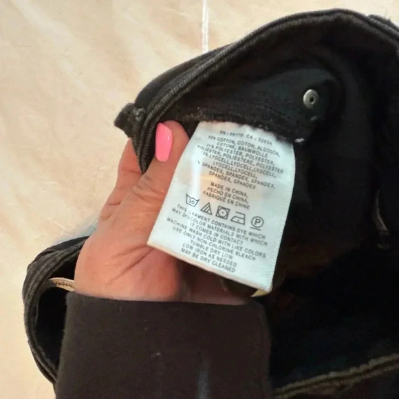 Pilcro Superscript Flare Black Jeans - Picture 9 of 12